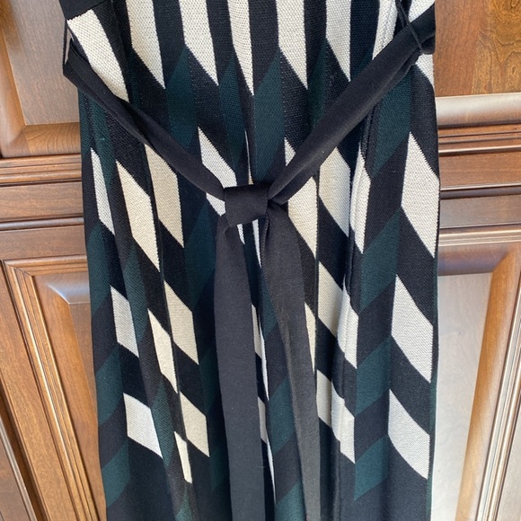 GABBY SKYE Dress - Picture 5 of 10